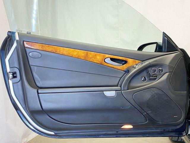 Photo of 2007 Capri Blue Metallic Mercedes-Benz SL-Class