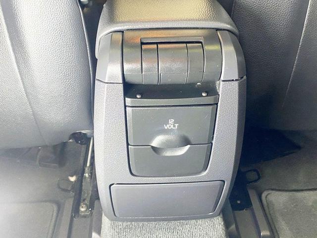 Photo of 2007 Silver Metallic Volvo V70