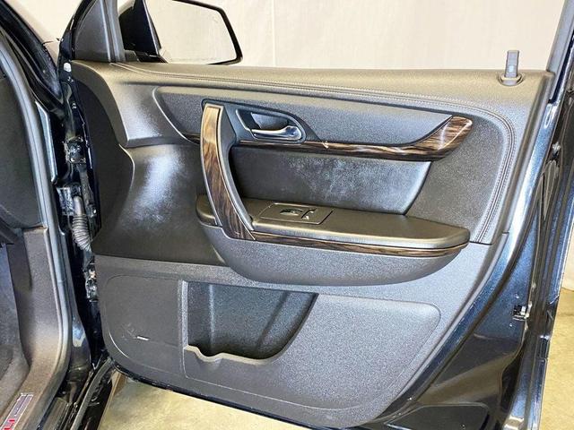Photo of 2014 Iridium Metallic GMC Acadia