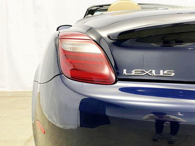 Photo of 2007 Black Sapphire Lexus SC 430