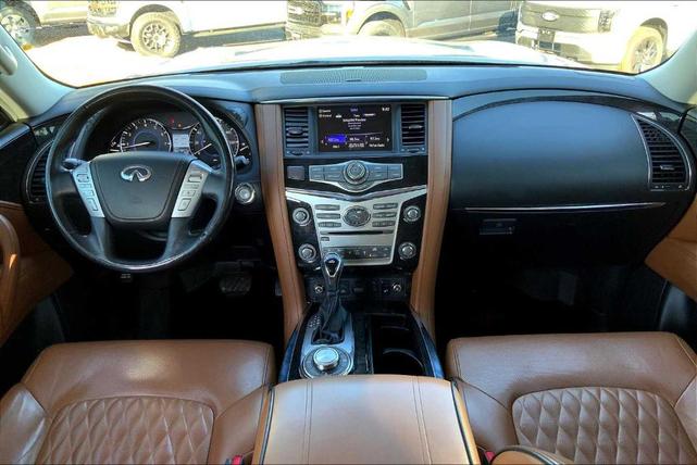 Photo of 2018 Champagne Quartz INFINITI QX80