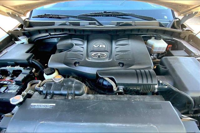 Photo of 2018 Champagne Quartz INFINITI QX80