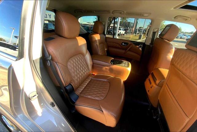 Photo of 2018 Champagne Quartz INFINITI QX80