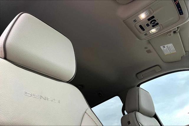 Photo of 2021 Beige Pearl Metallic GMC Yukon
