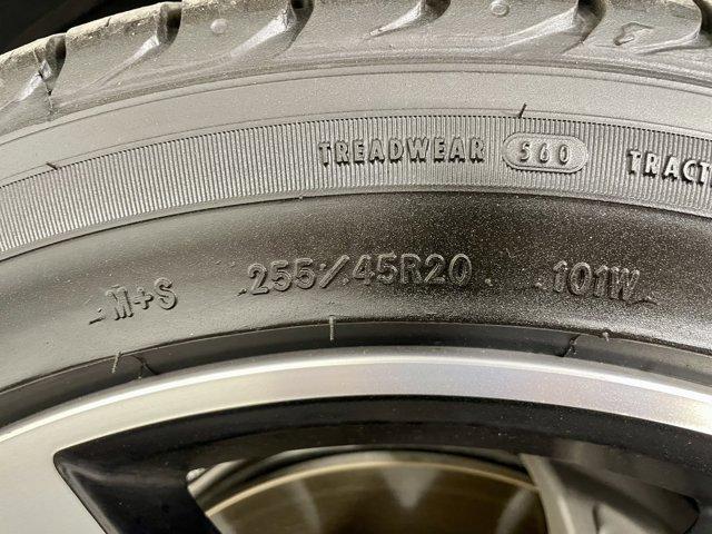 Photo of 2020 designo Diamond White Metallic Mercedes-Benz GLC 300