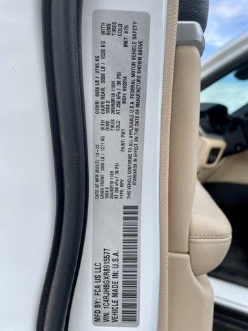 Photo of 2024 Bright White Clearcoat Jeep Grand Cherokee