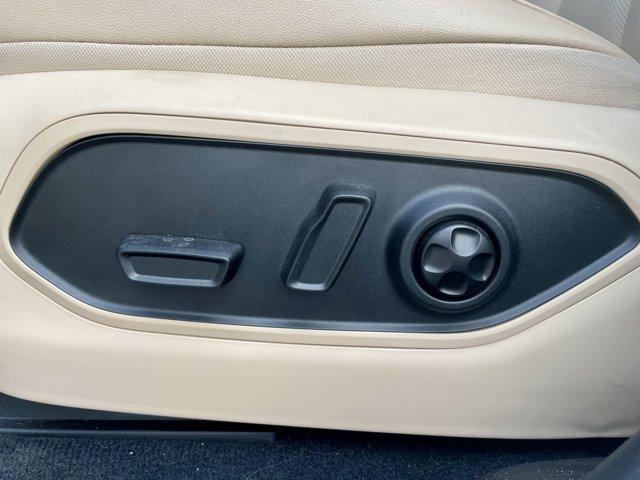 Photo of 2024 Bright White Clearcoat Jeep Grand Cherokee