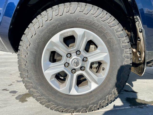 Photo of 2022 Blue Toyota 4Runner
