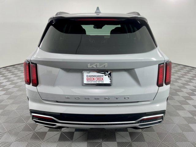Photo of 2022 Wolf Gray Kia Sorento