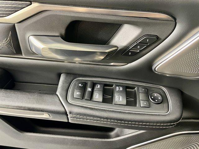 Photo of 2019 Diamond Black Crystal Pearlcoat RAM 1500