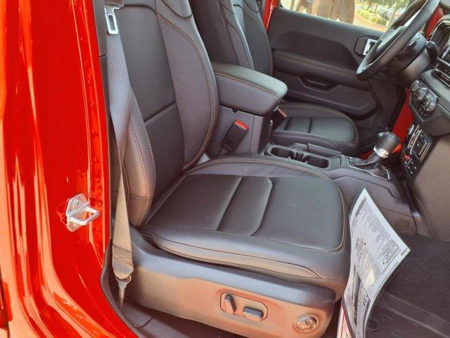 Photo of 2025 Firecracker Red Clearcoat Jeep Wrangler
