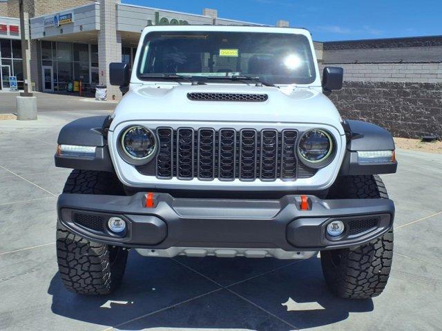 Photo of 2025 Bright White Clearcoat Jeep Gladiator