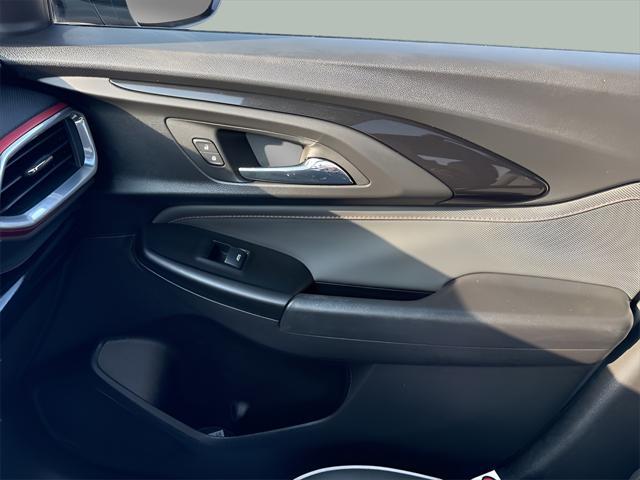Photo of 2023 Sterling Gray Metallic Chevrolet Trailblazer