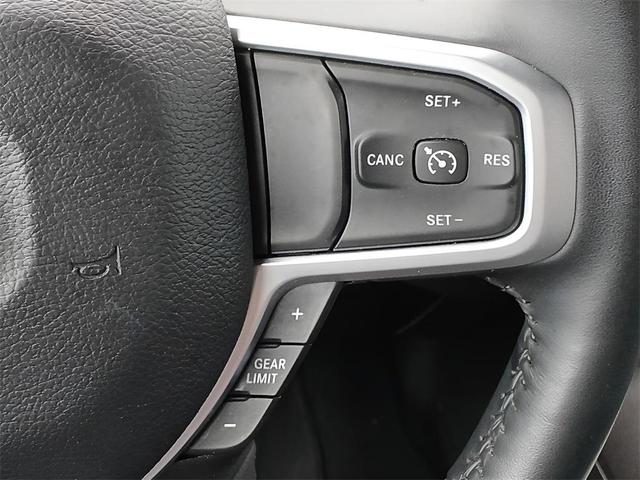 Photo of 2024 Bright White Clearcoat RAM 1500
