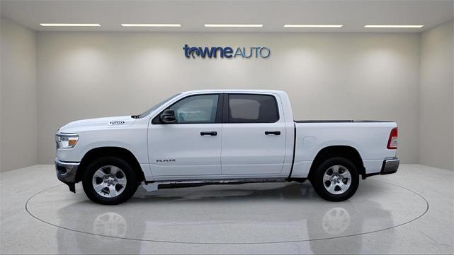 Photo of 2024 Bright White Clearcoat RAM 1500