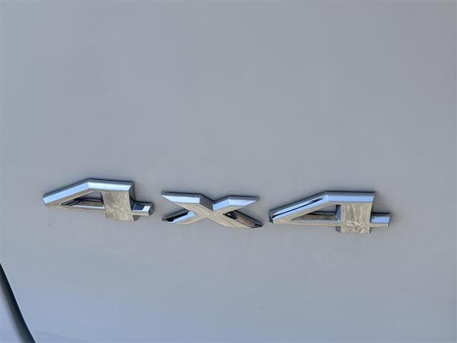 Photo of 2021 Bright White Clearcoat Jeep Cherokee