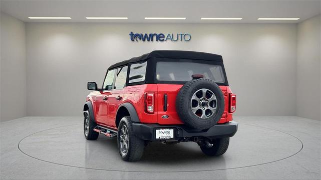 Photo of 2021 Race Red Ford Bronco