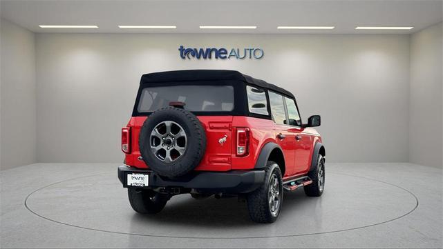 Photo of 2021 Race Red Ford Bronco