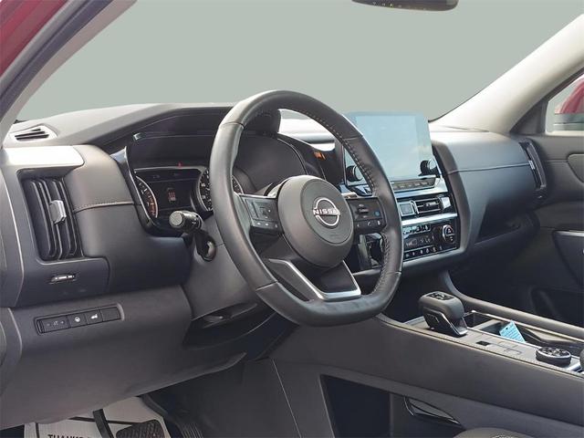 Photo of 2022 Scarlet Ember Tintcoat Nissan Pathfinder