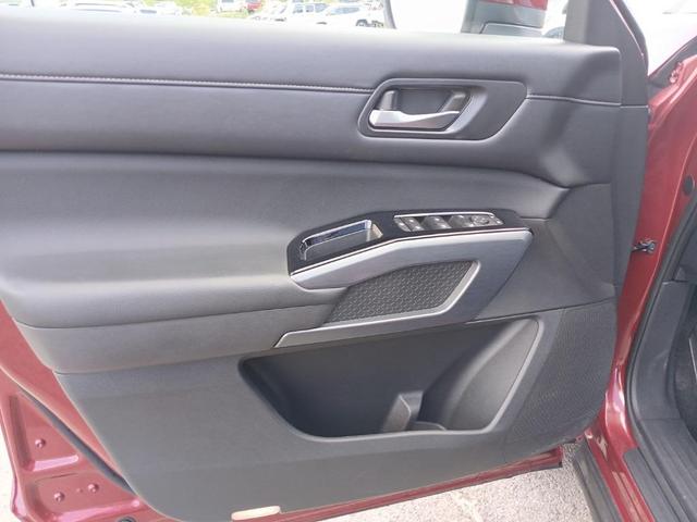 Photo of 2022 Scarlet Ember Tintcoat Nissan Pathfinder