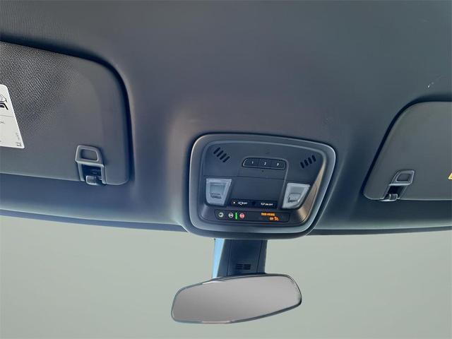Photo of 2023 Mosaic Black Metallic Chevrolet Traverse