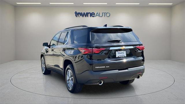 Photo of 2023 Mosaic Black Metallic Chevrolet Traverse