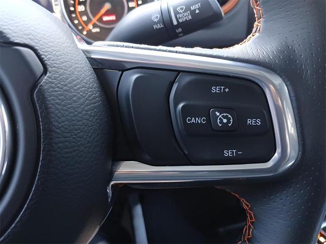 Photo of 2023 Bright White Clearcoat Jeep Gladiator