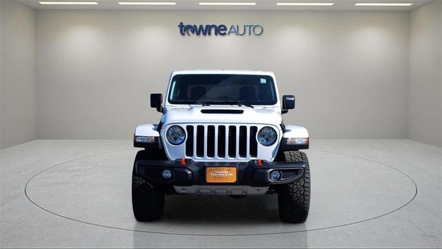 Photo of 2023 Bright White Clearcoat Jeep Gladiator