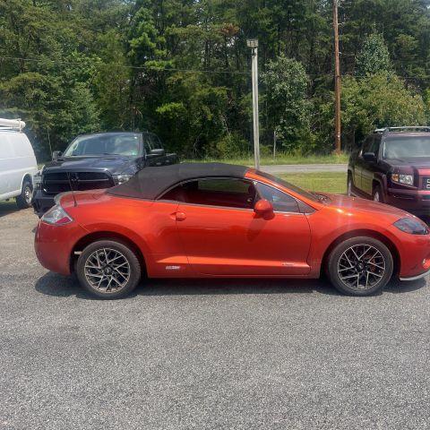 Photo of 2007 Orange Mitsubishi Eclipse