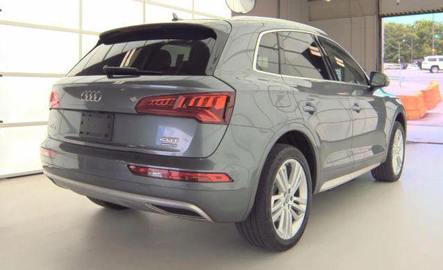 Photo of 2018 Monsoon Gray Metallic Audi Q5