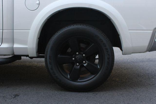 Photo of 2014 White RAM 1500