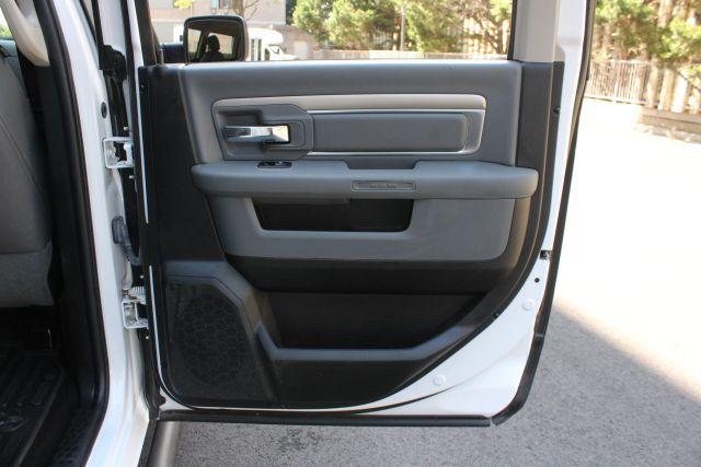 Photo of 2014 White RAM 1500