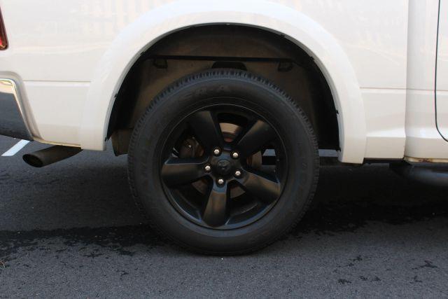 Photo of 2014 White RAM 1500
