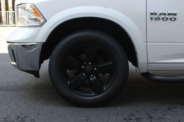 Photo of 2014 White RAM 1500