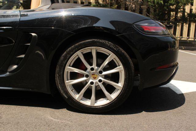 Photo of 2017 Black Porsche 718 Boxster