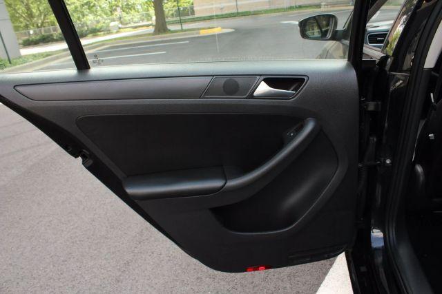 Photo of 2014 Black Volkswagen Jetta