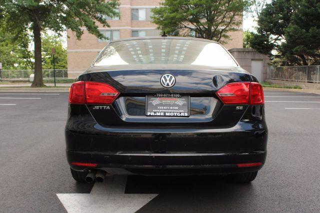 Photo of 2014 Black Volkswagen Jetta