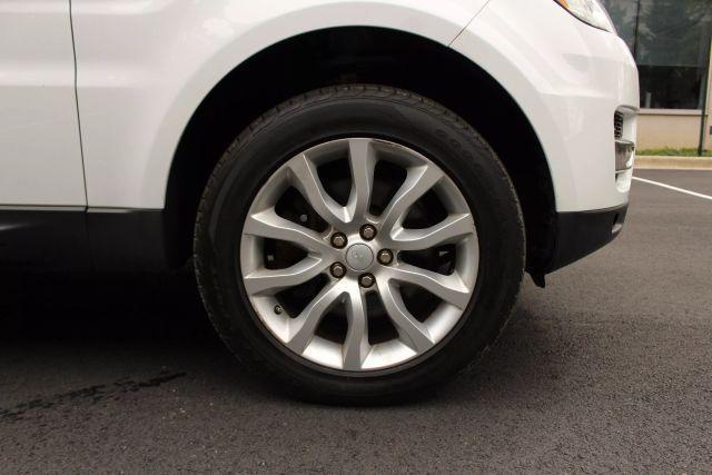 Photo of 2016 Fuji White Land Rover Range Rover Sport