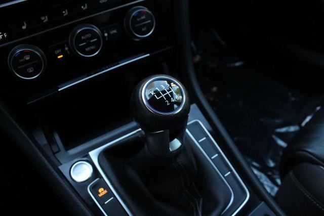 Photo of 2018  Volkswagen Golf R