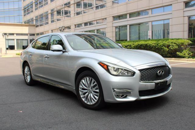2015 Infiniti Q70L