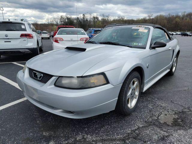 2004 Ford Mustang