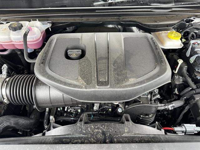 Photo of 2025 Bright White Clearcoat RAM 1500
