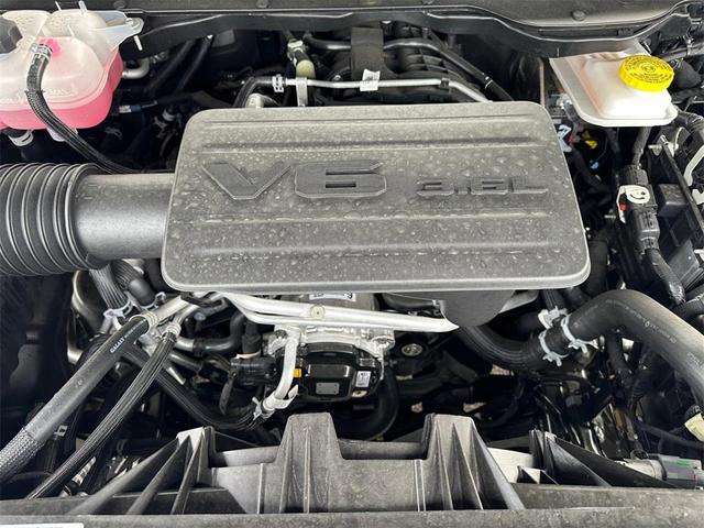 Photo of 2025 Billet Silver Metallic Clearcoat RAM 1500