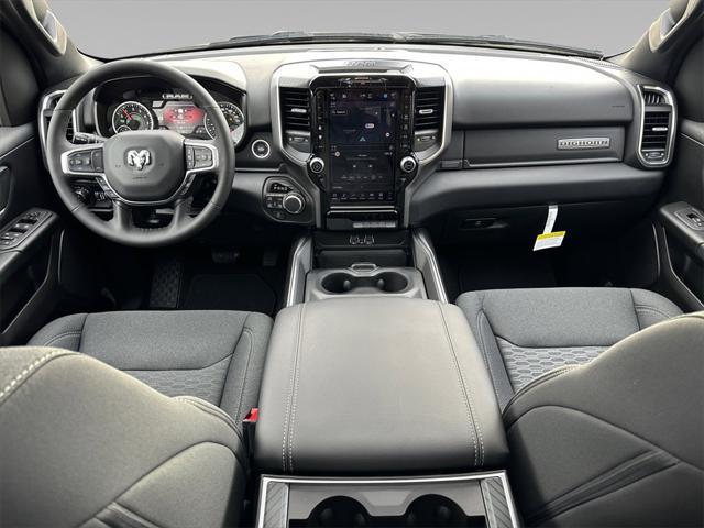 Photo of 2025 Diamond Black Crystal Pearlcoat RAM 1500