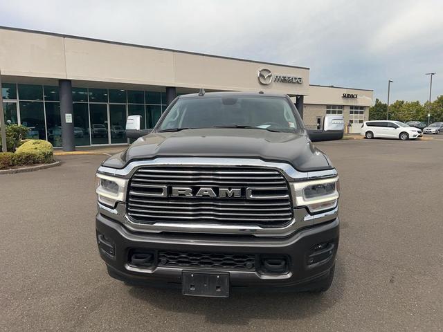 Photo of 2024 Granite Crystal Metallic Clearcoat RAM 2500