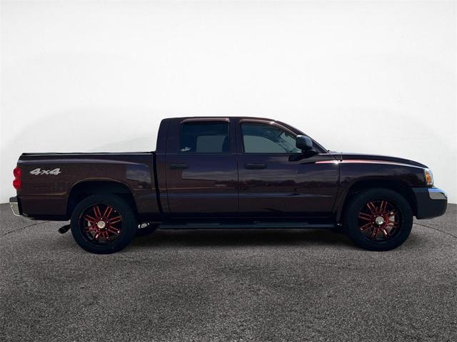 Photo of 2005 Deep Molten Red Pearlcoat Dodge Dakota