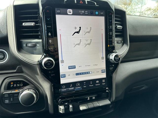 Photo of 2024 Granite Crystal Metallic Clearcoat RAM 2500
