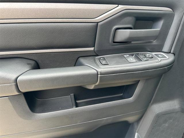 Photo of 2024 Granite Crystal Metallic Clearcoat RAM 2500