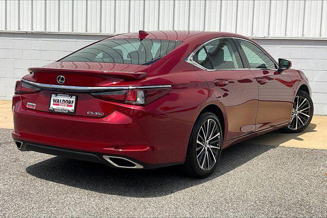 Photo of 2023 Matador Red Mica Lexus ES 350