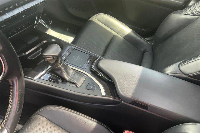 Photo of 2019 Eminent White Pearl Lexus UX 200
